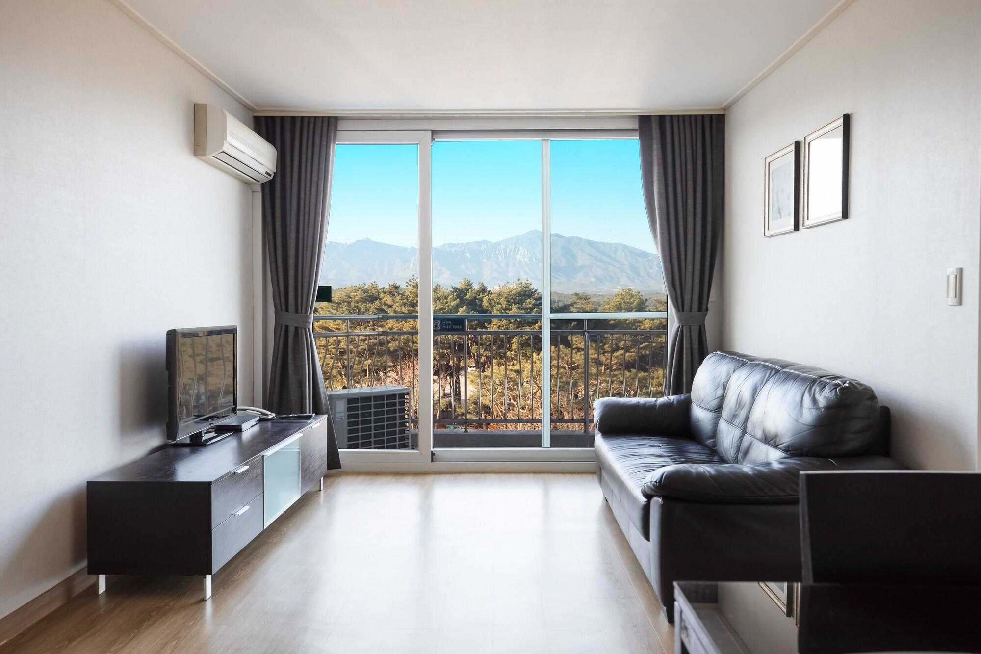 Kensington Resort Seorak Beach Сокчхо Екстер'єр фото