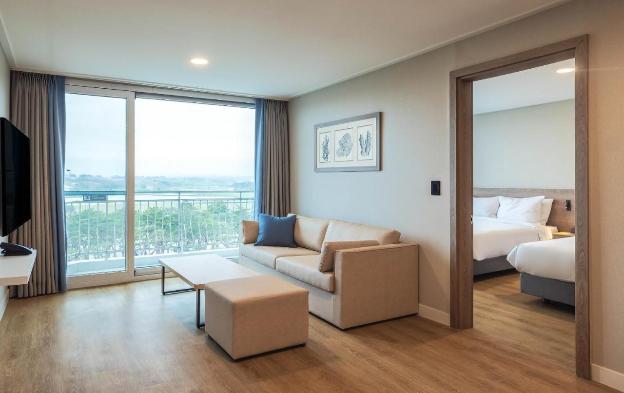 Kensington Resort Seorak Beach Сокчхо Екстер'єр фото